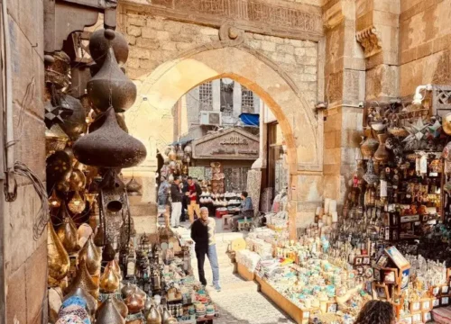 Mini Cairo Tour from Hurghada | Pyramids, Sphinx & Old Cairo – Muji Tour